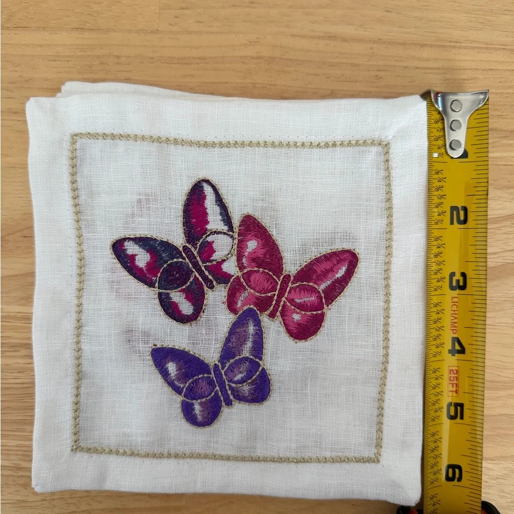 Kim Seybert White Cocktail Napkins with Multicolor Embroidered Butterflies - Picture 12 of 12